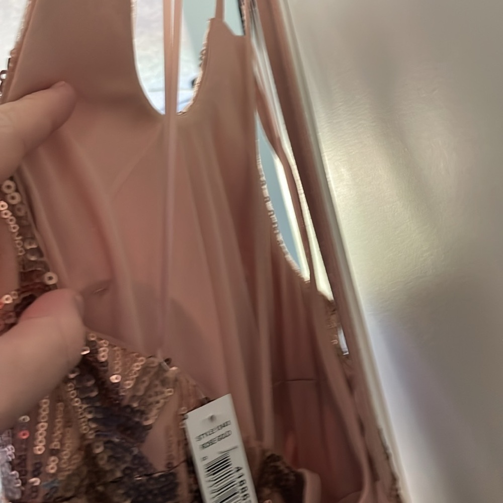 Morgan & Co. Rose Gold Sequin Size 3/4 NWT - Picture 7 of 9